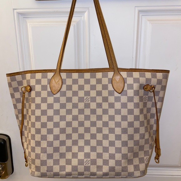 ❌Sold❌Authentic Louis Vuitton Neverfull MM - Picture 14 of 16